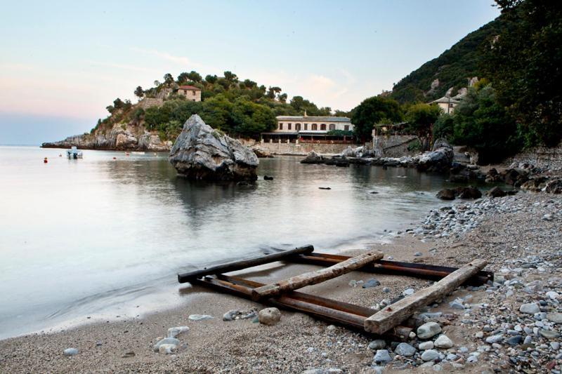 Victoria'S Guesthouse Damouchari Exterior photo